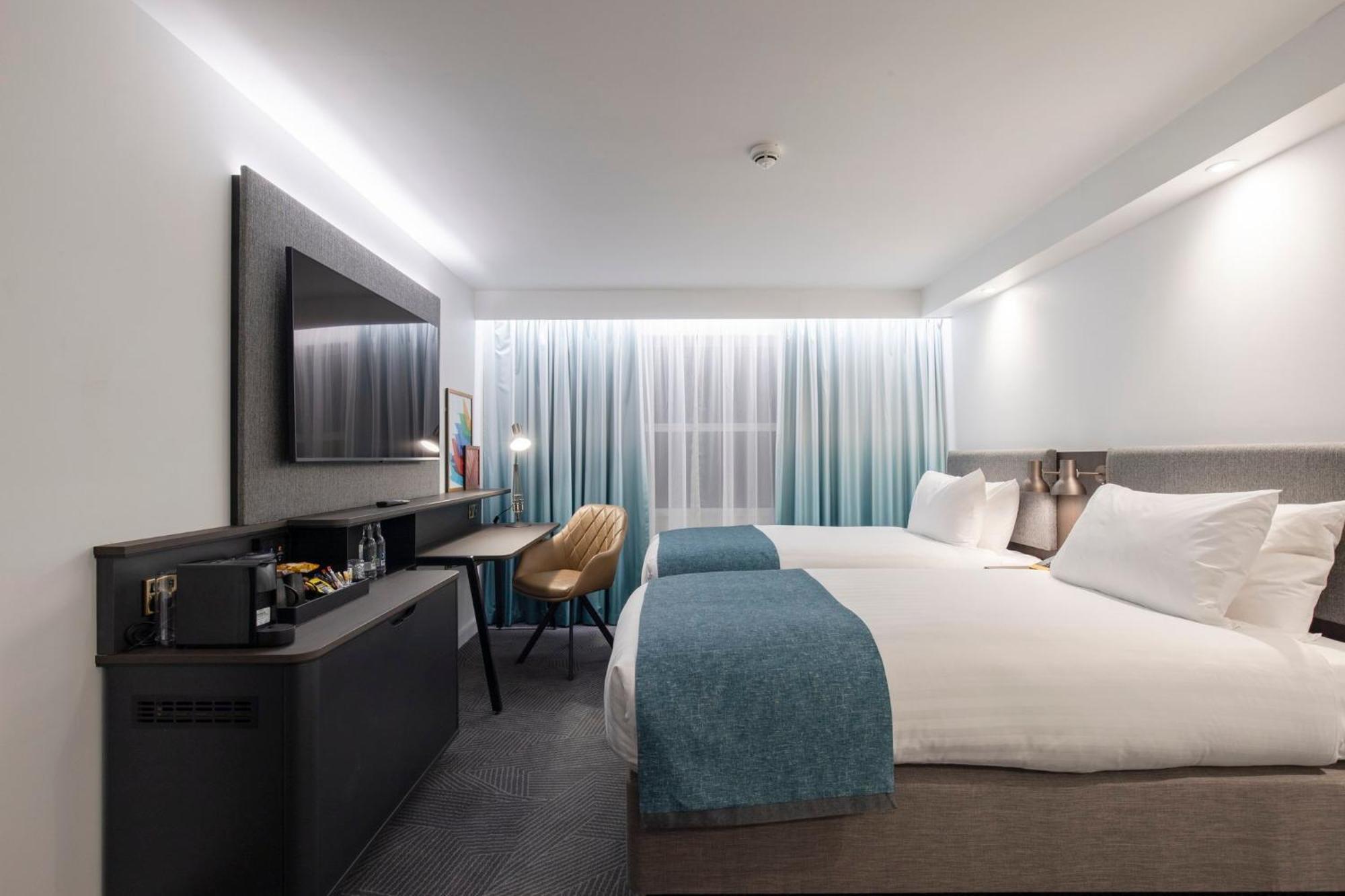 Holiday Inn Bristol Airport By Ihg Redhill  Dış mekan fotoğraf