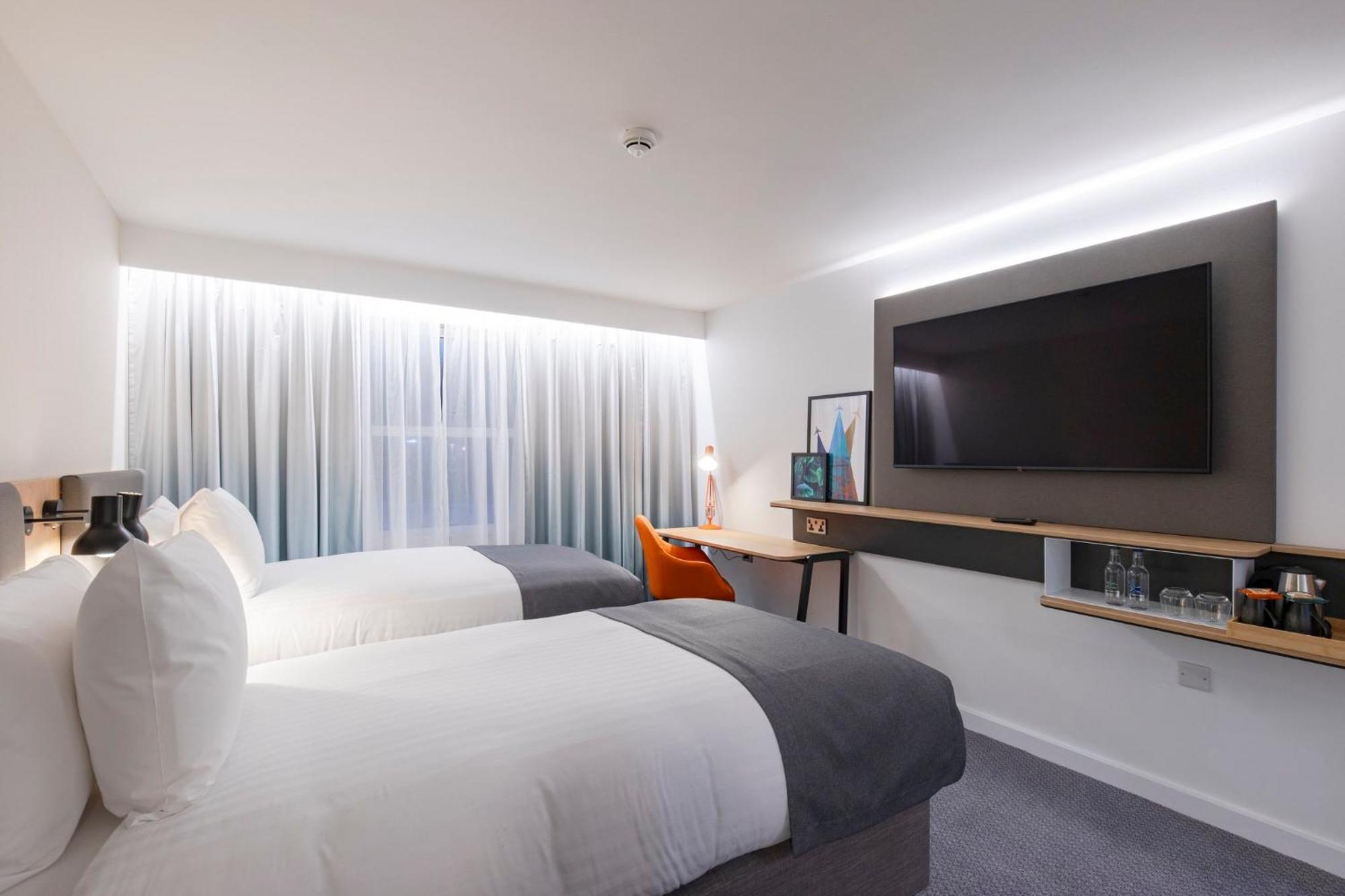 Holiday Inn Bristol Airport By Ihg Redhill  Dış mekan fotoğraf