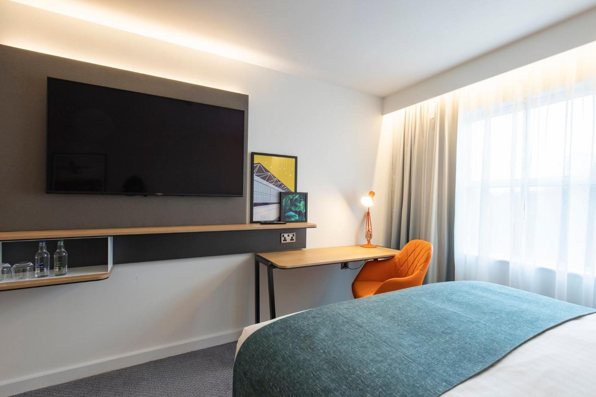 Holiday Inn Bristol Airport By Ihg Redhill  Dış mekan fotoğraf