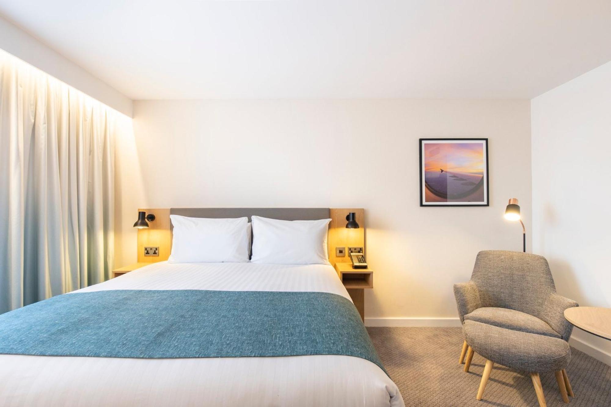 Holiday Inn Bristol Airport By Ihg Redhill  Dış mekan fotoğraf