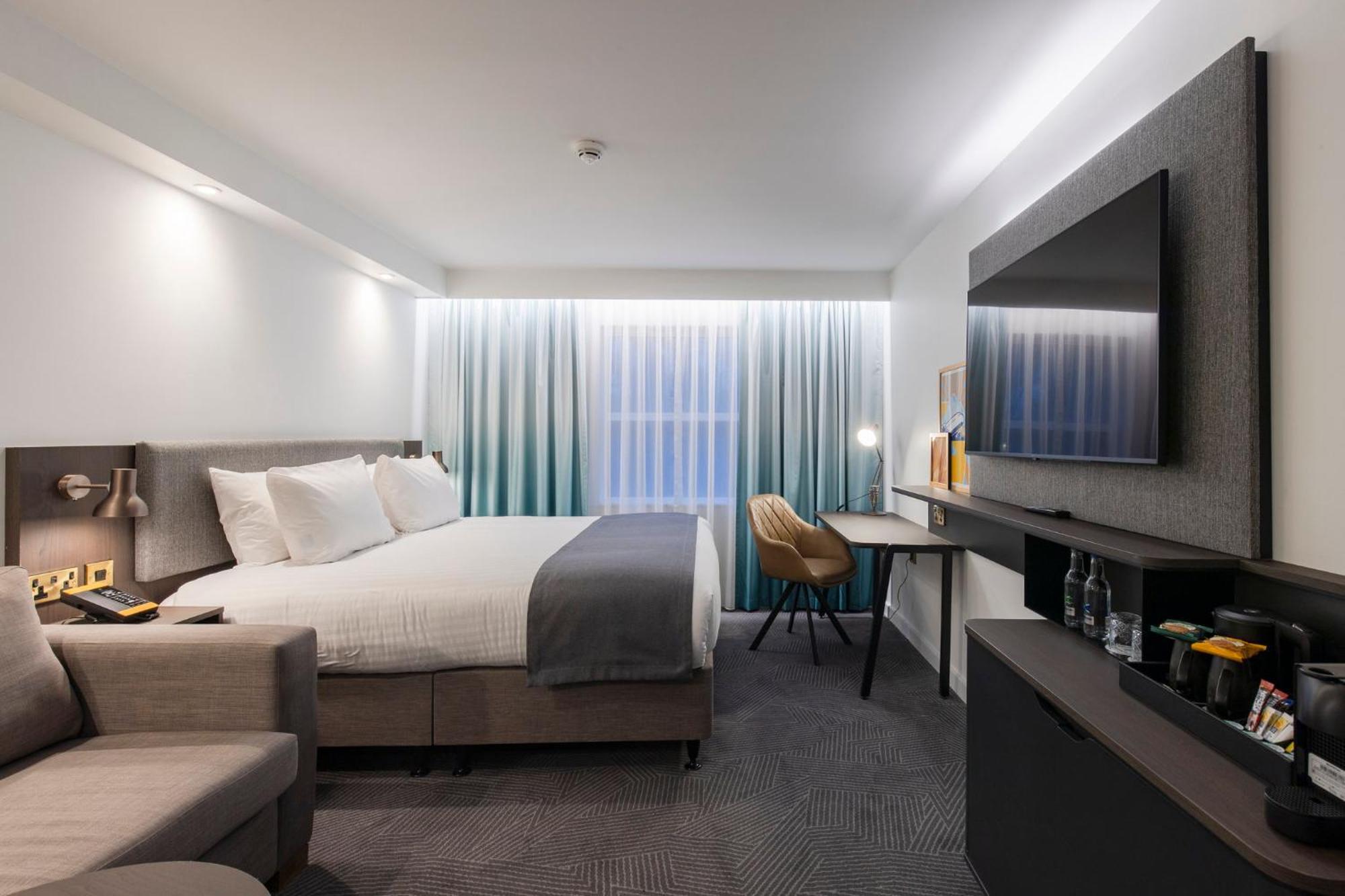 Holiday Inn Bristol Airport By Ihg Redhill  Dış mekan fotoğraf